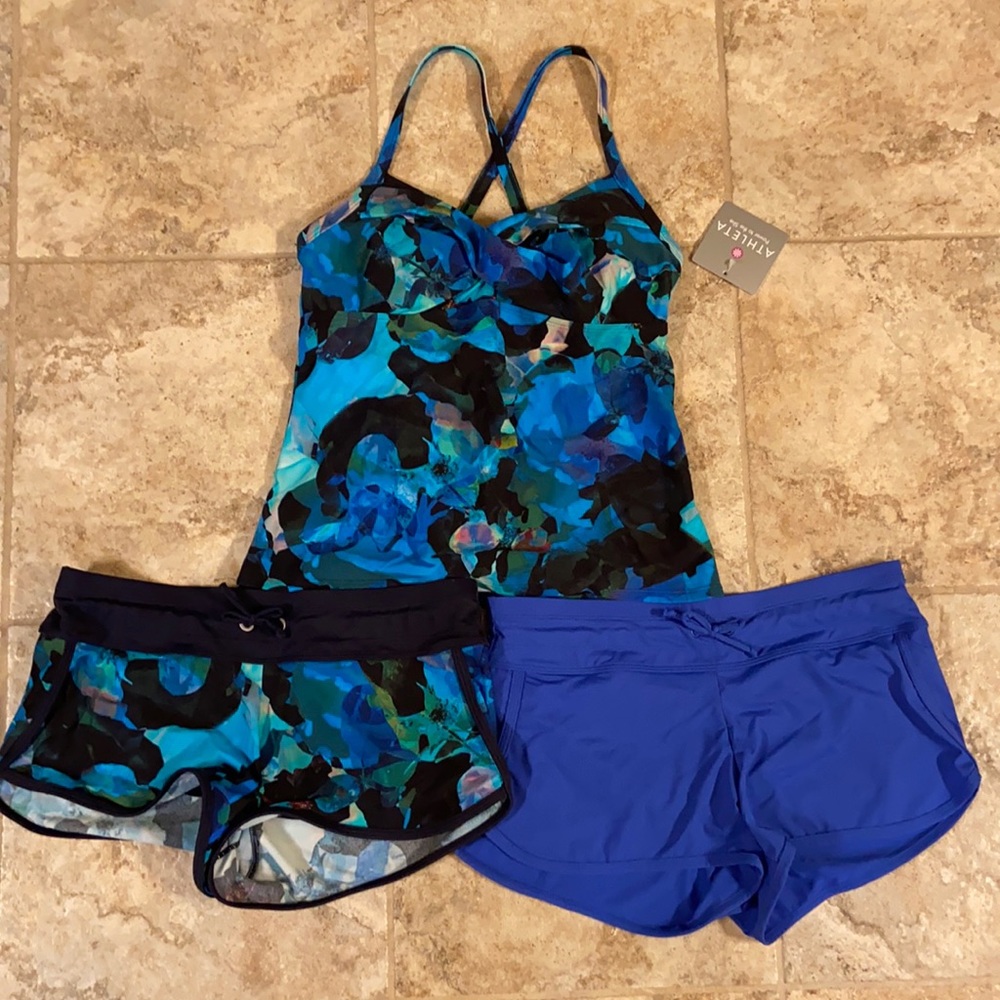 NWT Athleta tankini with two pairs of bottoms.